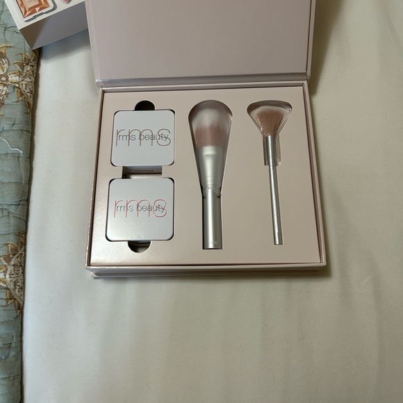 RMS Beauty Deluxe Glow Kit - Pink Blush - Picture 3 of 5